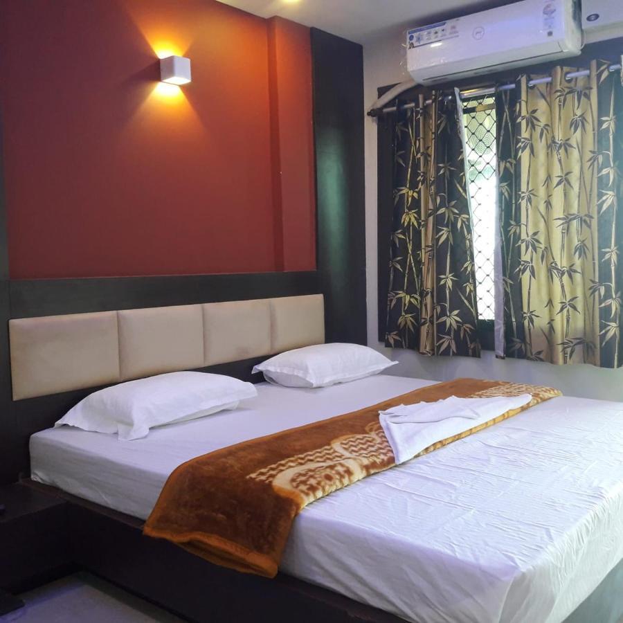 Hotel Siddhi Vinayak Puri Luaran gambar